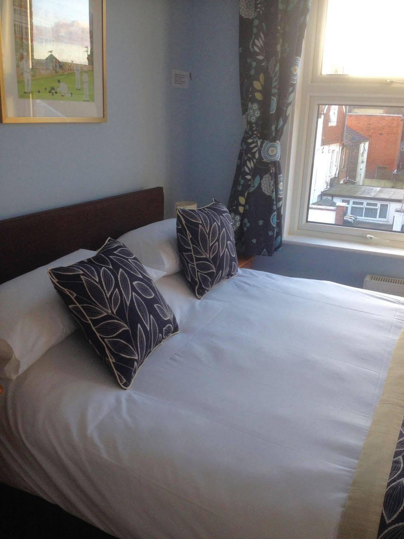 By The Sea Bed And Breakfast WTA WTA Eastbourne Exterior foto